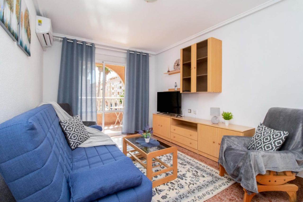 Apartamentos Villa Madrid Торевиеха Екстериор снимка