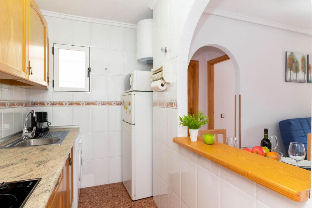 Apartamentos Villa Madrid Торевиеха Екстериор снимка