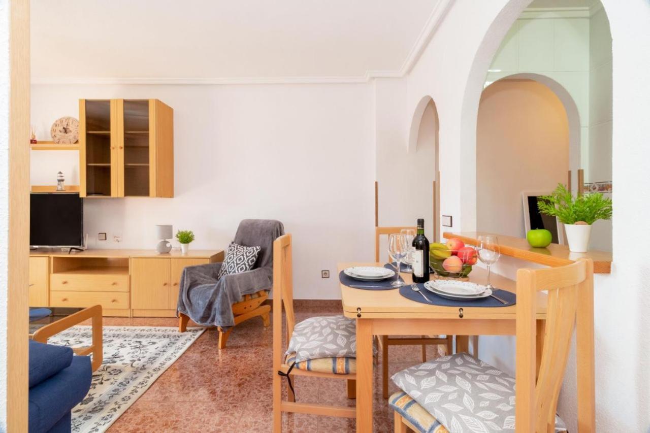 Apartamentos Villa Madrid Торевиеха Екстериор снимка